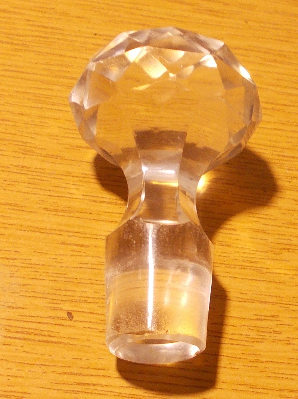 üveg dugó üveg anyagú dugó

üveg dugó üveg anyagú dugó
A képen látható állapotban.
Szép mintája van.
